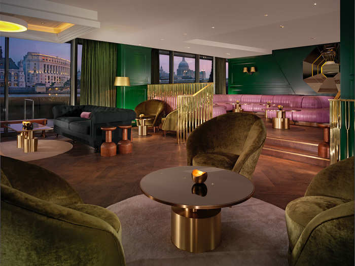 Dandelyan, located in the Mondrian Hotel on London's South Bank, was named the best bar in the world for 2018. Situated right on the River Thames, it boasts some pretty stunning views of sites like St. Paul's. Here's what it looks like when it's empty (and shot with a professional camera)...