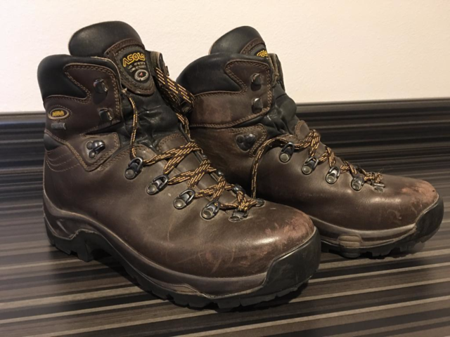 best buy hiking boots