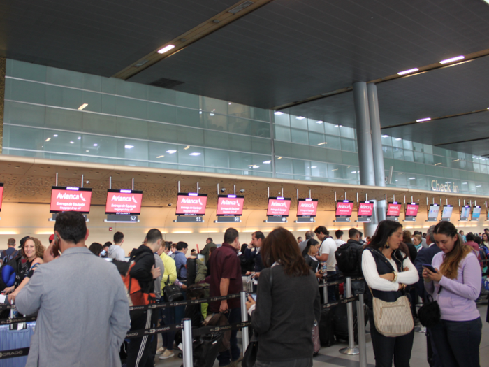 After a delightful trip to Bogotá, I made my way to El Dorado International Airport, which is Avianca's hub in Colombia. The line to drop off one's bag and check in looked hectic, but luckily I didn't have a bag to check and I had checked in online.