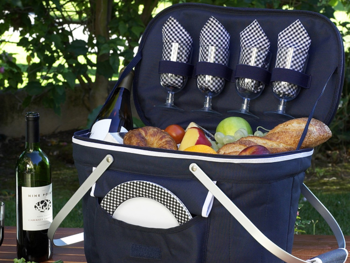 The best picnic basket overall