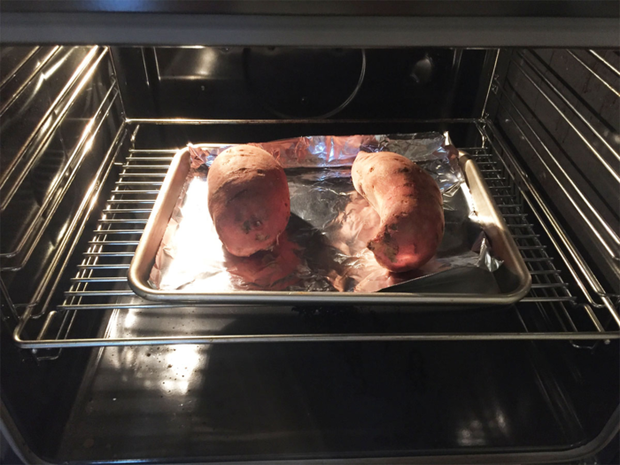 How to bake a sweet potato in the oven