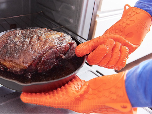 BBQ Grilling Gloves High Heat Resistant Silicone Insulated BEAST Armor –  Grill Beast