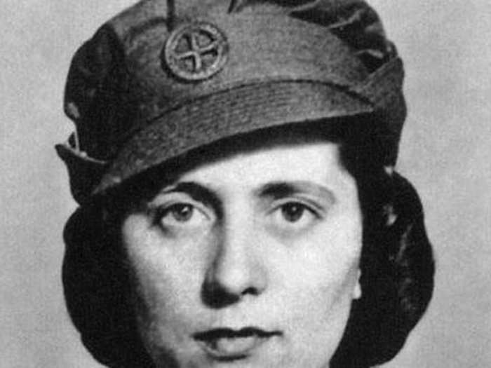 Andrée Borrel, the first female combat paratrooper, fought for the liberation of France until Nazis executed her a month after D-Day.