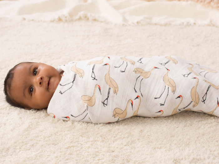 How to swaddle using a traditional wrap