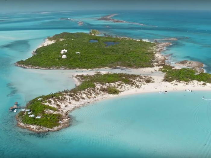 This is Saddleback Cay, a private island that's part of the Bahamas. It gets its name from its shape as seen at sea level, which resembles a riding saddle.