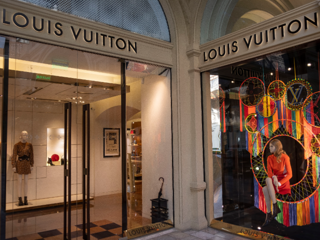 Louis Vuitton Café by Timeo store, Italy