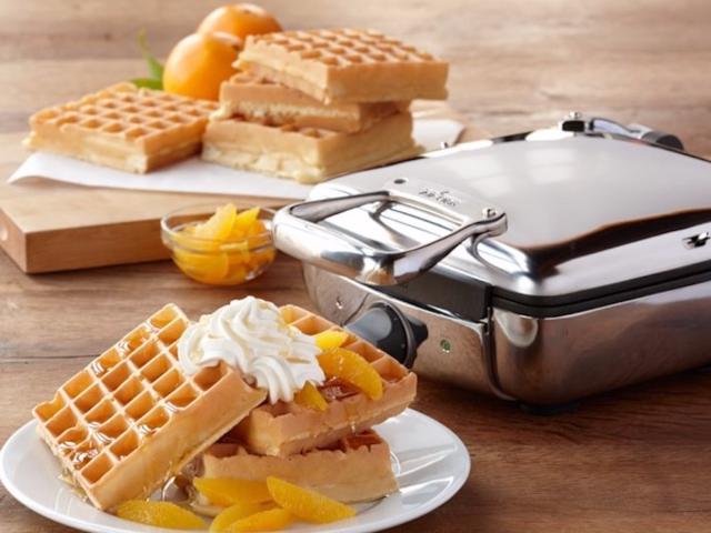 Black and Decker 3 in 1 Waffle Iron and Indoor Grill/ Griddle (G48TD)  Review