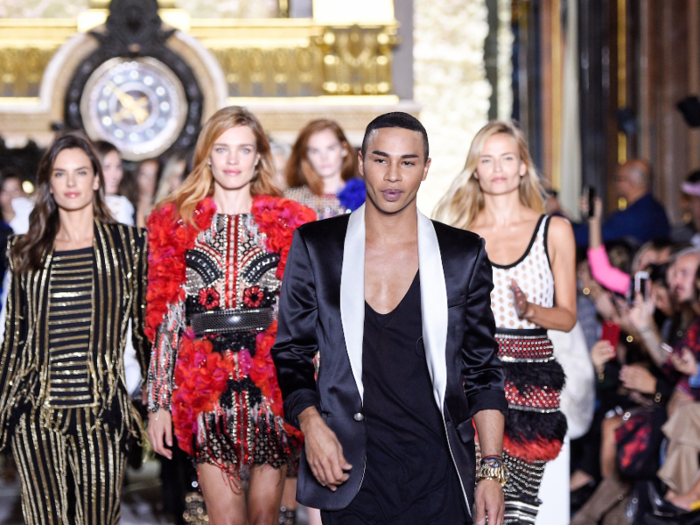 Chanel, Gucci & Versace - Fashion Shows of the Most Luxurious Designers -  CM