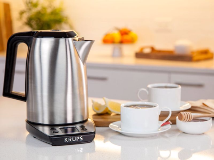 https://www.businessinsider.in/thumb/msid-71743580,width-700,height-525/The-best-electric-kettle-overall.jpg