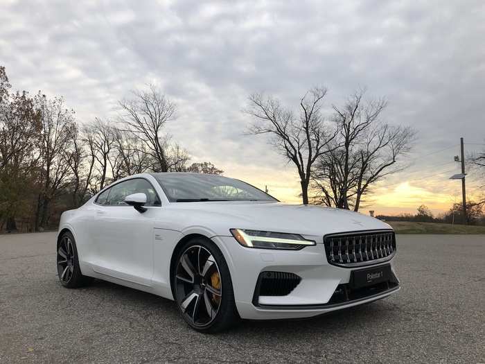 The Polestar 1 I sampled for a few hours, zipping around the New Jersey highways and byways west of New York City, wore a dashing white paint job offset by black highlights and flickers of chrome.