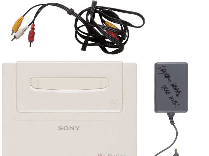 The design of the Nintendo PlayStation looked much more modern than the standard Super Nintendo.