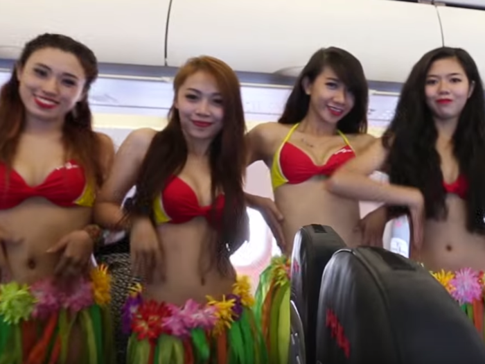 Before we get started on what my flight was actually like, here is a shot from a Vietjet YouTube video of the promised bikinis, to give you an idea of what I thought might be in store.