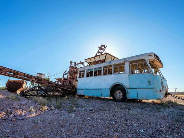 Mining equipment and abandoned vehicles can also be found scattered around Coober Pedy.