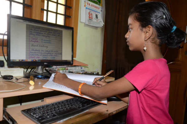 Madhya Pradesh Board cancels online classes for class IX and XII | Business Insider India
