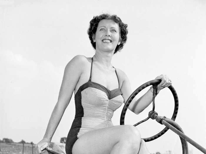 1950s: Summer attire was extremely popular.