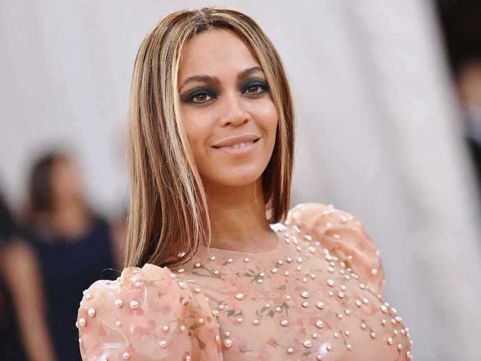 Beyoncé said she suffered a miscarriage before giving birth to her first child.