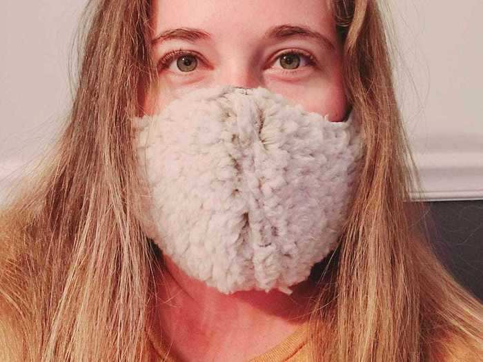 A fluffy face mask