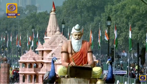 Designed after the theme 'Ayodhya: Cultural Heritage of Uttar Pradesh', the tableau of Uttar Pradesh also displays a replica of Ram Mandir.