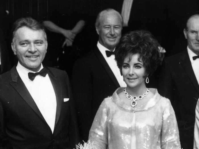 Elizabeth Taylor stood out next to her husband, Richard Burton, at the 1967 BAFTAs.