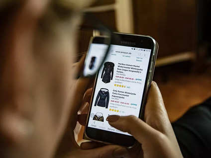
Online shoppers in India expected to reach 500 million by 2030: MMA and GroupM report
