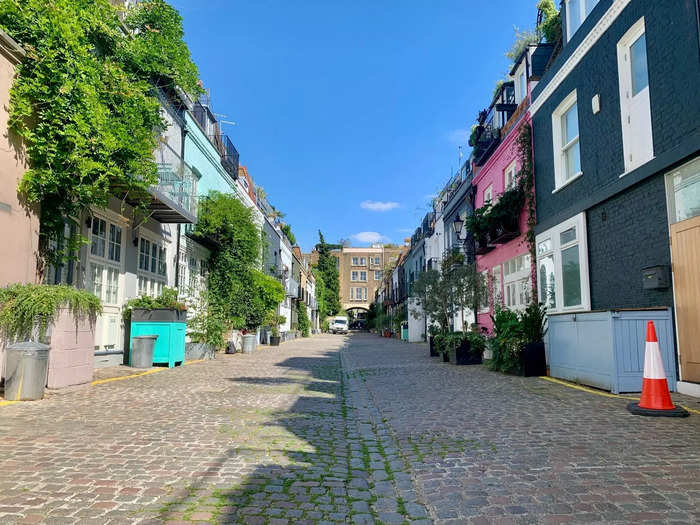 I visited St Lukes Mews in Notting Hill to find out whether the pink house used to film Keira Knightley's famous scene in "Love Actually" was still there.