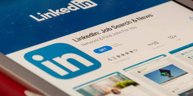 
LinkedIn launches new features for marketers to grow and deepen community engagement
