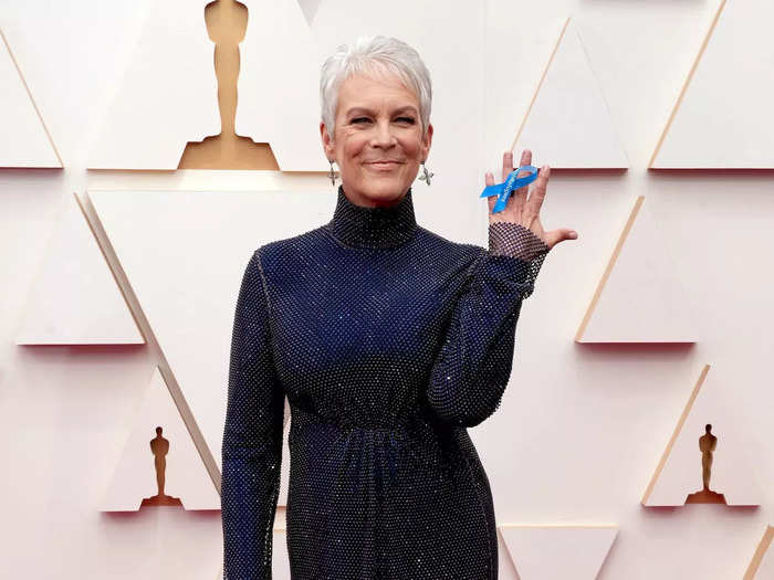 Jamie Lee Curtis stunned in a sparkly, chainmail gown with a high neckline.