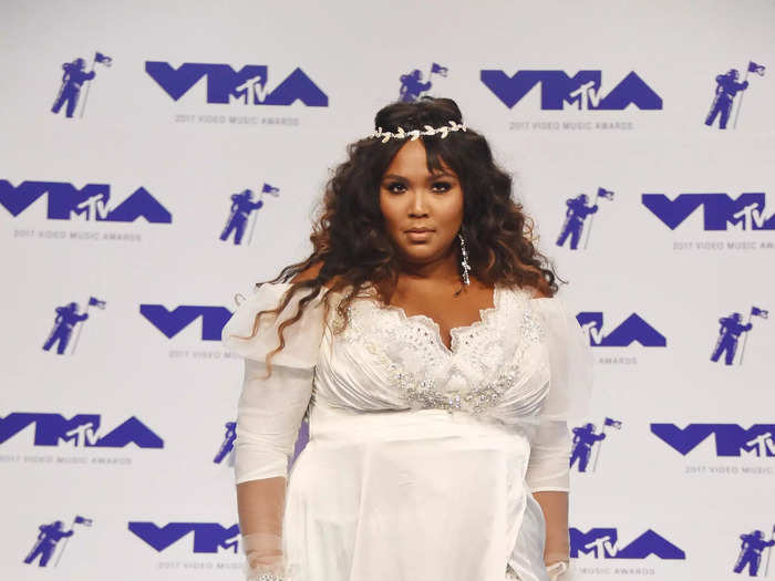 Lizzo opted for a bridal outfit for the 2017 MTV Video Music Awards.