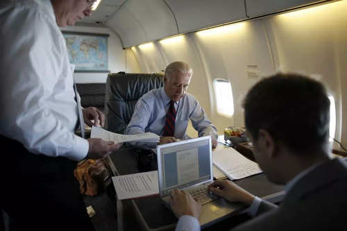 Inside the Vice President's Plane: Photos of Air Force Two