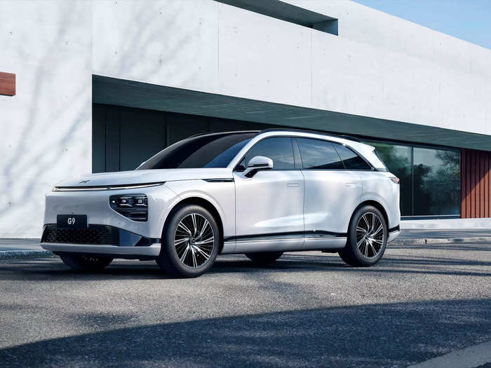 Chinese electric-vehicle startup Xpeng on Wednesday launched the G9, a sleek, fast-charging SUV that should help it compete with Tesla, BYD, and other EV heavyweights.
