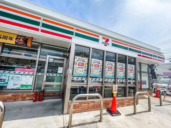 The 7-Eleven storefronts in Japan and the US look almost identical, but the convenience stores are vastly different on the inside.