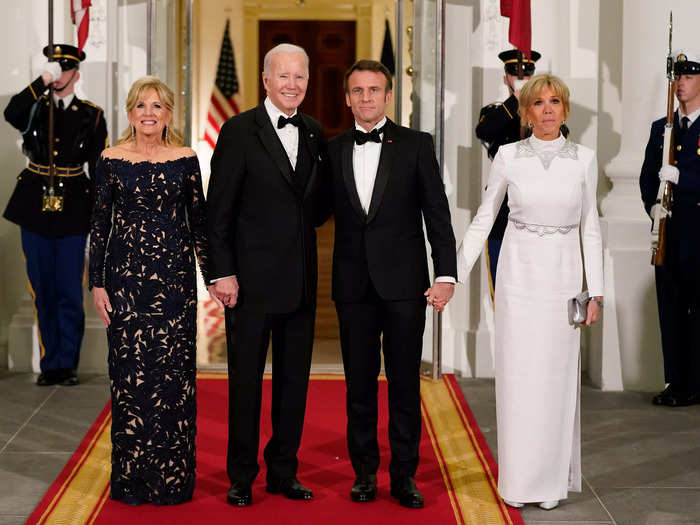 The world leaders started the evening by posing for official photos on the North Portico of the White House.