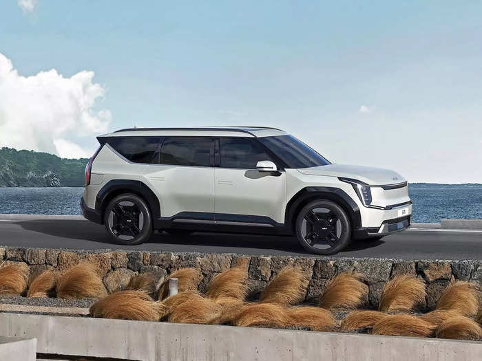 Kia is looking to feed America's appetite for large, three-row SUVs with a brand-new electric model called the EV9.